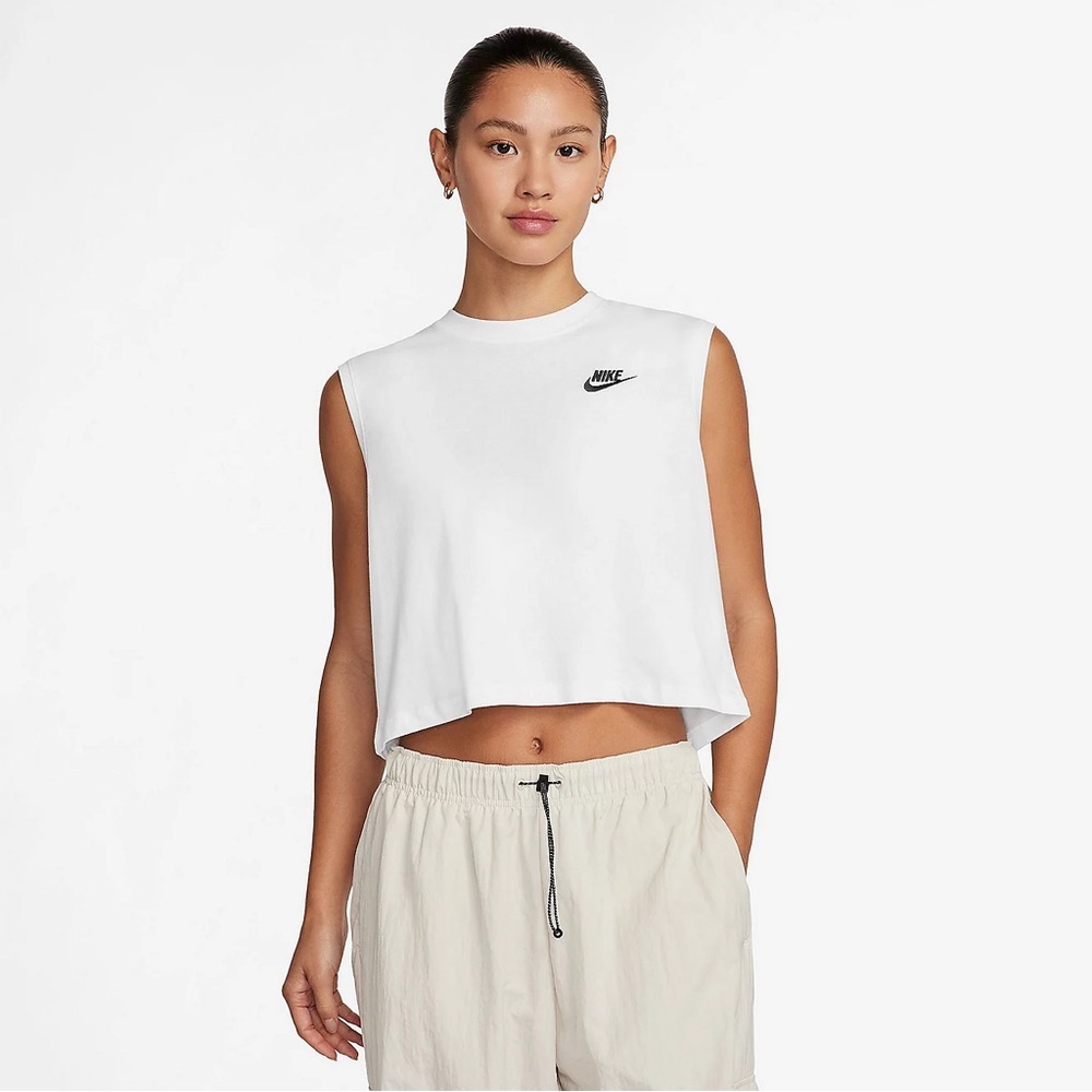 Nike Sportswear Club Sleeveless Cropped T-shirt NWT - XL